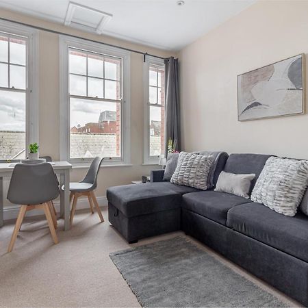 Guest Homes - Trinity Apartment Worcester Zewnętrze zdjęcie